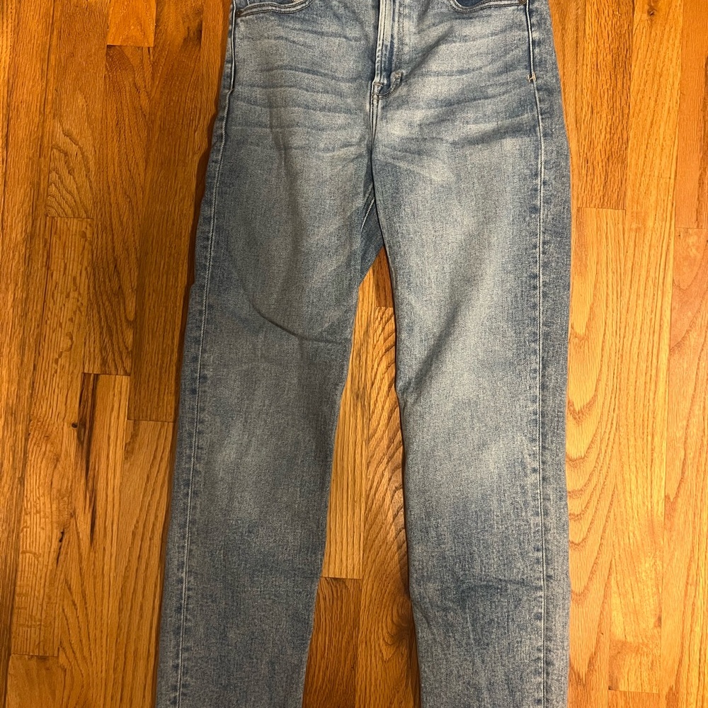 Women’s Light Blue Jeans
